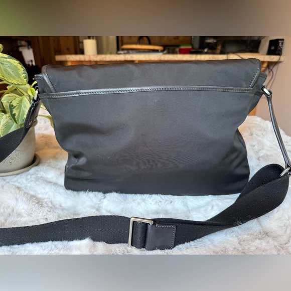 Coach Black Nylon Messenger Bag Computer Bag Adjustable Strap F70355 with COA - Picture 4 of 11